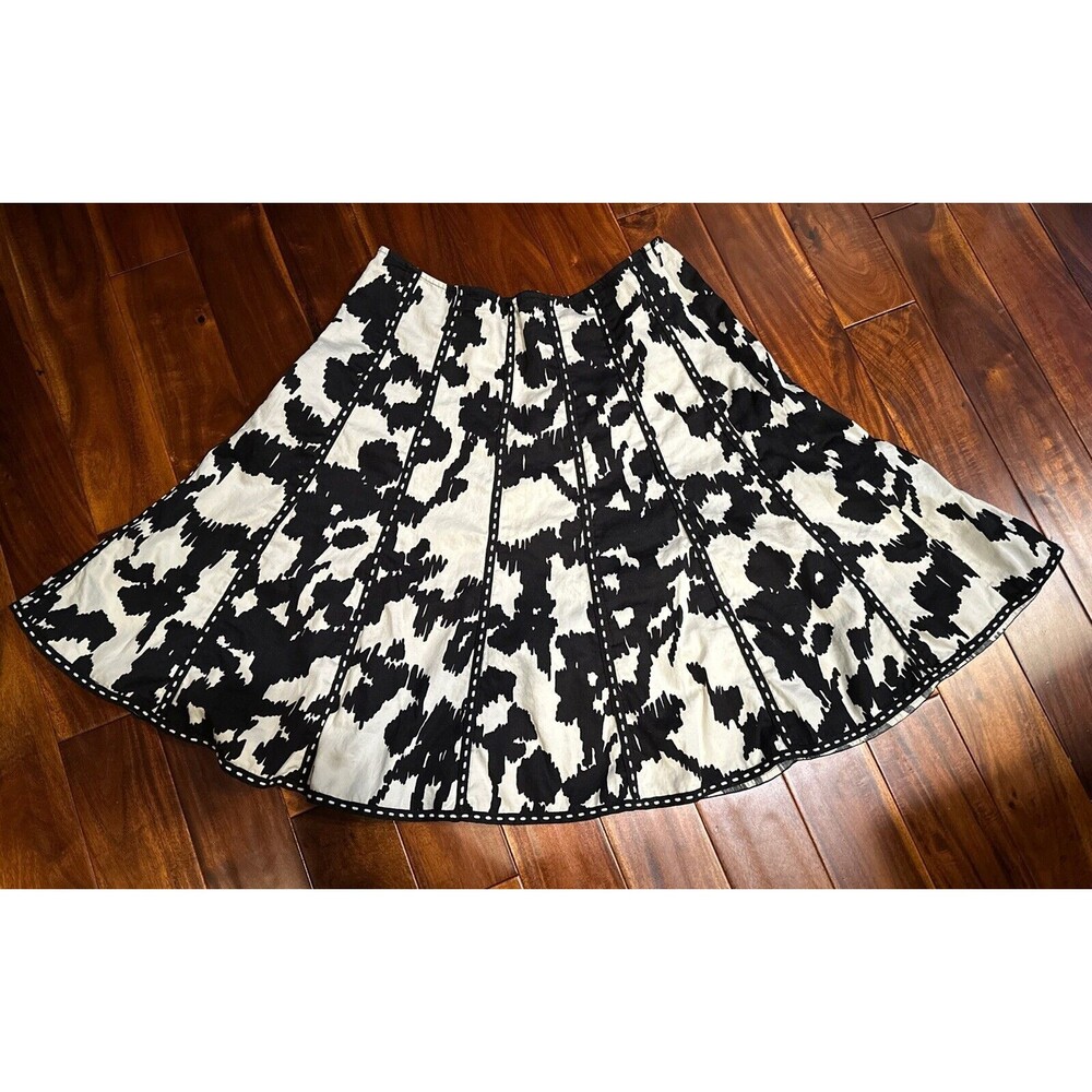 CAbi Women’s Skirt Size 8 Flare Boho Embroidered Stitch Black White 937 - Picture 5 of 14